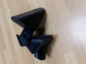 JUEGO SOPORTE PELICANO NEGRO APERTURA 25MM PLASTICO