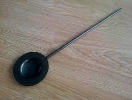 BADILA ARTESANA SOLDADA 42CM PALA 9.5CM