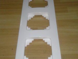 PLACA TRIPLE 85X225 BLANCA SERIE CESSE