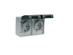 BASE ESTANCA DOBLE ENCHUFE 10A-250V