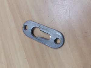 CHAPA COLGADOR 4CM BLISTER 10UDES