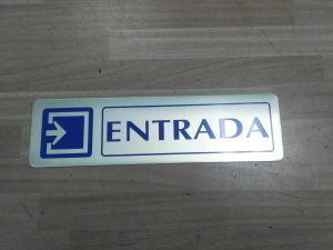 cartel entrada horirzontal adhesivo 16.5x4.5cn