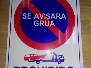 cartel prohibido aparcar grua 30x21cm